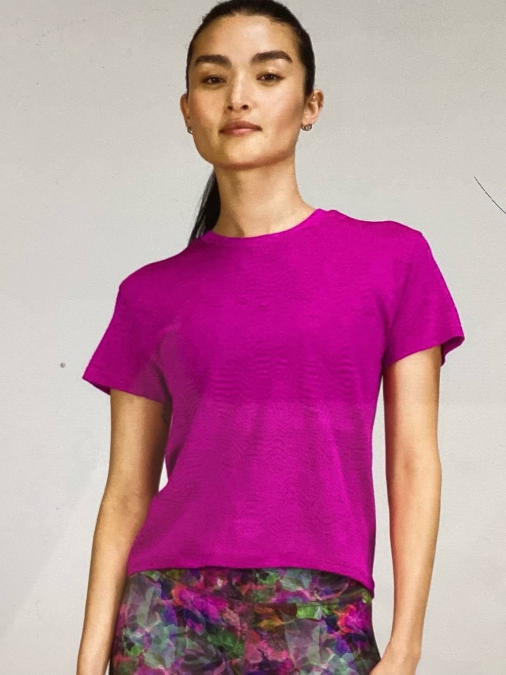 Lululemon Train to be Seamless Tee in Ripple Wave Purple/Magenta Purple